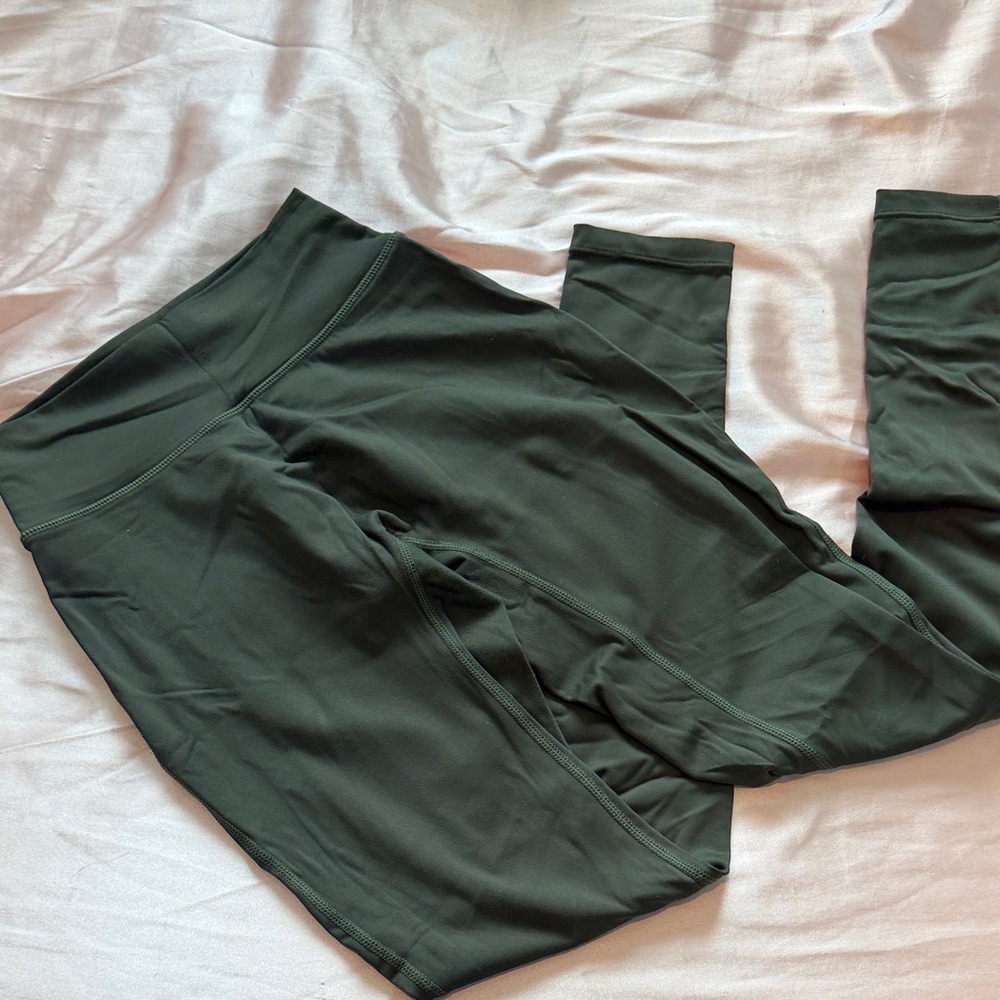 YoungLA High-Rise Performance Leggings in Forest Green